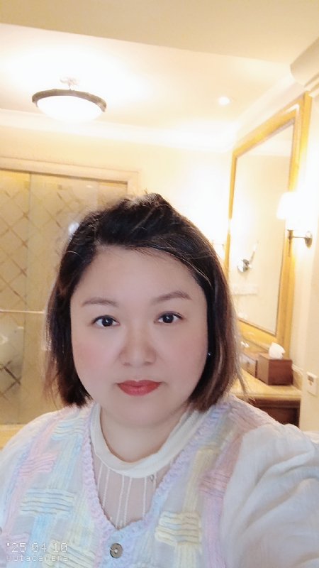 衎静玲瓏的第一张照片--拉萨相亲服务中心